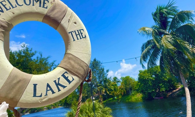 Pompano Beach House | South Florida LAKE SIDE!nTropical Pace Living: "Feather & Lake - Water's Edge"
