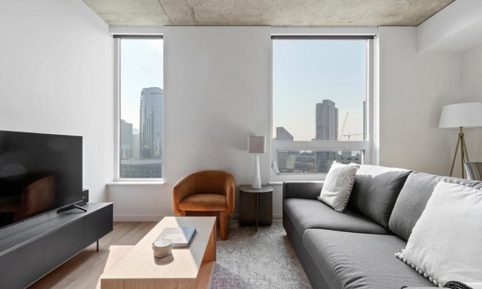 South Lake Union Apartment | South Lake Union 1br w wd roof nr Lake Union SEA-500