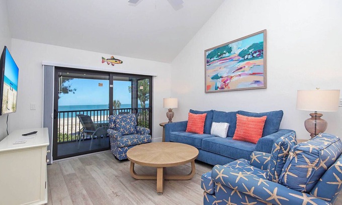 Captiva House | South Seas Beach Cottage 1415: Newly Remodeled Gulf-Front Bliss