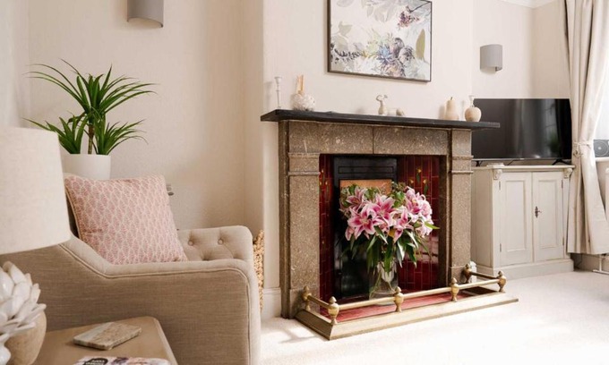 Ashford-in-the-Water House | South View