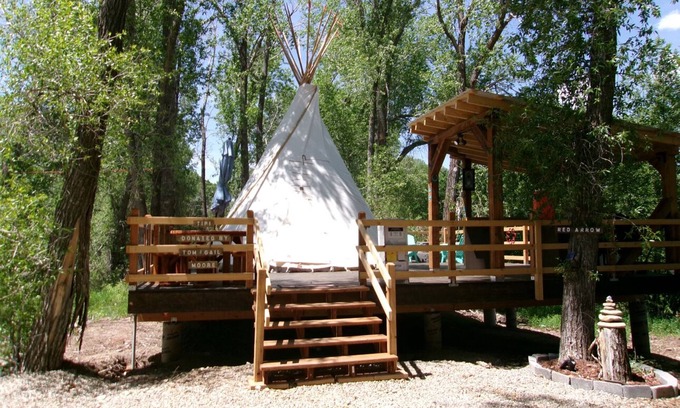 Mancos Cabin | Southwest Luxury Glamping-Red Arrow Tipi