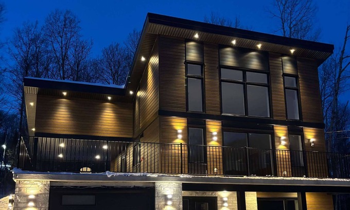 Saint-Philemon Ski Chalet | Spa, Mountains & Ultimate Comfort - Le Jameson