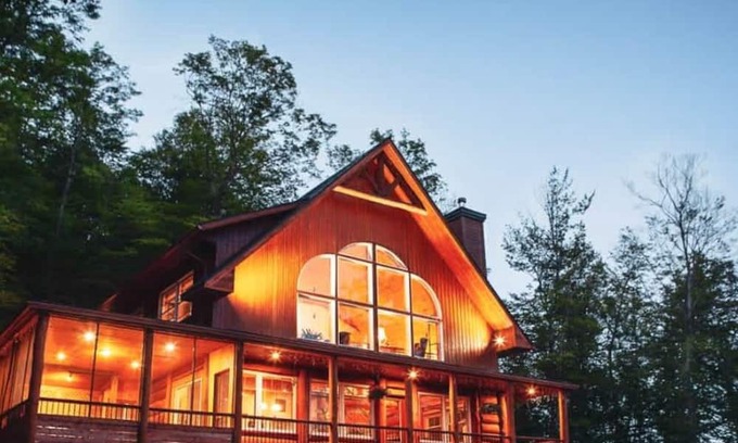 Les Pays-d'en-Haut Regional County Municipality Ski Chalet | Spa & Outdoor Pool - Montagnard des Pays-d'en-Haut