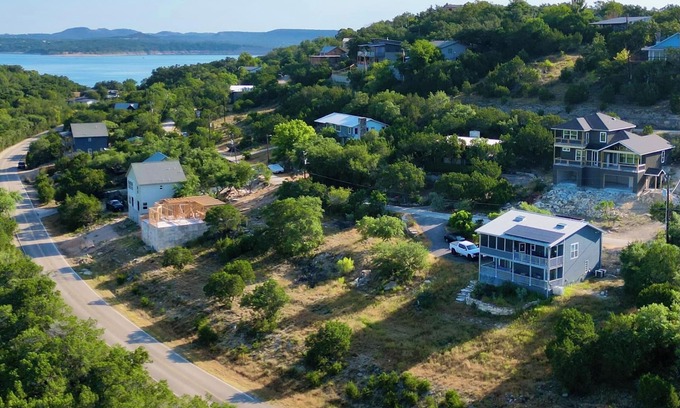 Canyon Lake House | Space to dream, large porches with view of Canyon. Do things and go places nnn