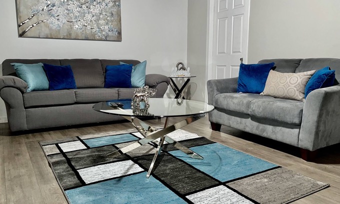 Gardena House | SpaceX,LAX & Beaches Beautiful Guest House