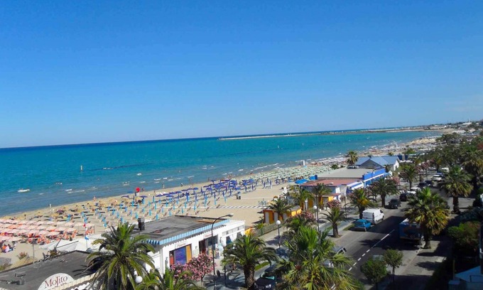 San Benedetto del Tronto Apartment | spacious apartment near the sea and the center