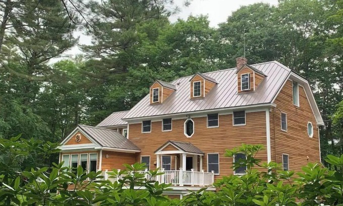 Freeport Apartment | Spacious 1-Bedroom Apartment With Gorgeous Yard!