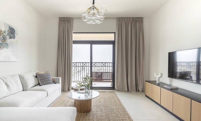 Umm Suqeim 3 Apartment | Spacious 1BR Apartment in Madinat Jumeirah!