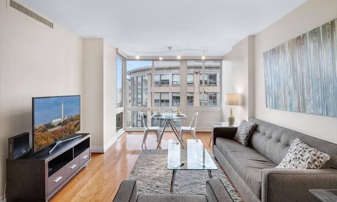 George Washington University Apartment | Spacious 1BR Apt | Full Kitchen + Gym | by GLS