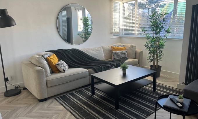 The Lanes Apartment | Spacious 2-bed, 2-bed apartment in the heart of Brighton