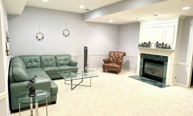 East Brunswick House | Spacious 2-bedroom basement apartment in East Brunswick with Movie Theatre