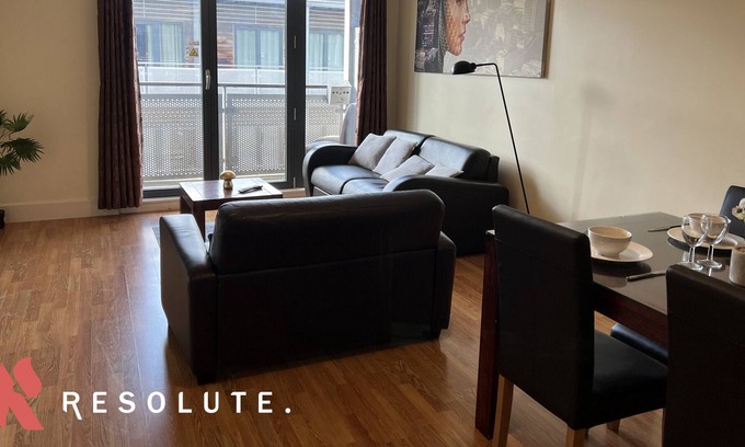 Theatreland Birmingham Apartment | ★ Spacious 2 Bedroom Arcadian Centre w/ Balcony