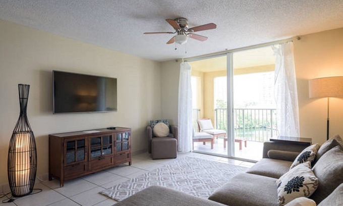 Aventura Condo | Spacious 2 Bedrooms with Water Views close to the Beach and Aventura Mall