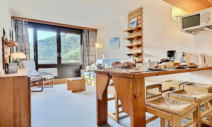 Val-d'Isere Apartment | Spacious 2-room apt for 5, at the foot of the slopes, near shops, Val-d'Isère