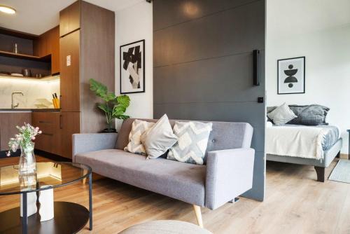 El Golf Apartment | Spacious 2B apartment steps from Escuela Militar
