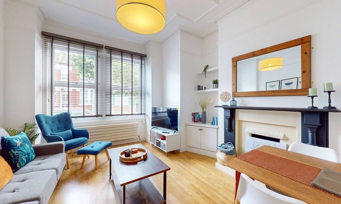 Cricklewood Apartment | Spacious 2BD apartment Cricklewood