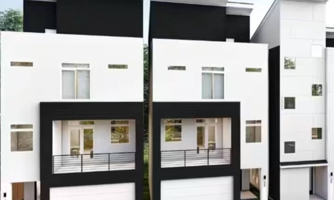 Greater East End House | Spacious 3-Bedroom, 3-Story Home in Vibrant Houston area with entertaining Patio