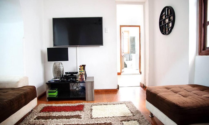 Centro Historico Apartment | Spacious 3 Bedroom apartment Old Town