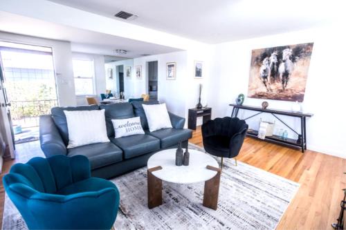 Montebello House | Spacious 3 Bedroom Home Near LA Close to Disneyland, Universal, Free Parking and Yard