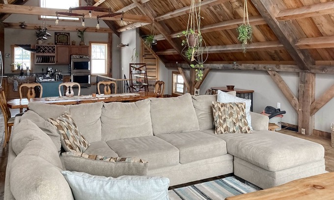 Brookfield House | Spacious 3-story rural home with streaming, full kitchen, washer/dryer, & WiFi