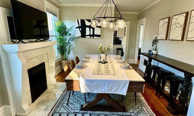 Franklin Park House | Spacious 3bd/2ba Home Downtown Area