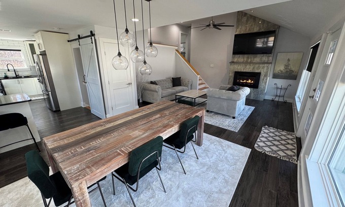 Manoa House | Spacious 4-bedroom house dual primary suites, updated, pets and kids friendly!