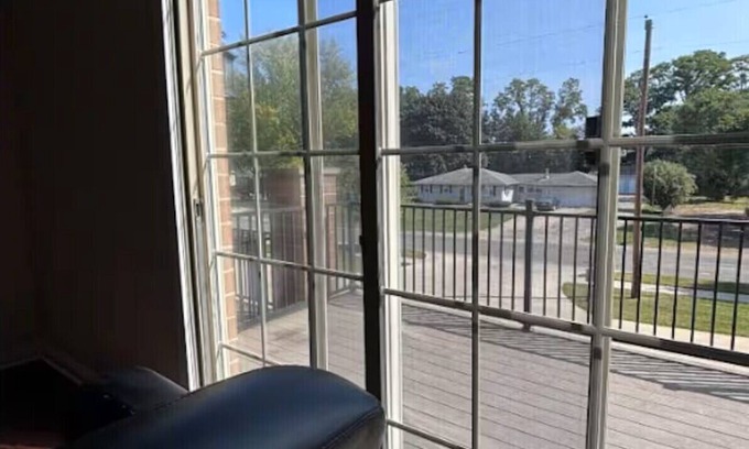 Notre Dame House | Spacious 4-bedroom townhome in peaceful area near Notre Dame