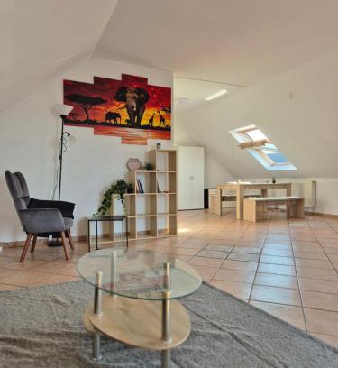 Schwanewede Apartment | Spacious 4-Room Apartment Ideal for Families and Business Trips in a Quiet Area