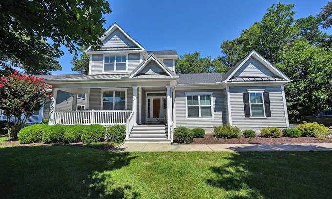 Selbyville House | Spacious 4BD 4BA Luxury Retreat in The Refuge – Minutes from Fenwick Island! Community Pool, WIFI,