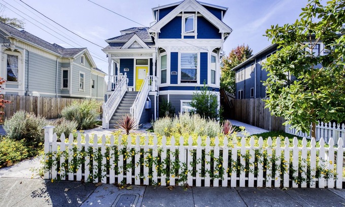 Alameda Apartment | Spacious 5 BED w/KING nr Downtown/Hospital/Beach