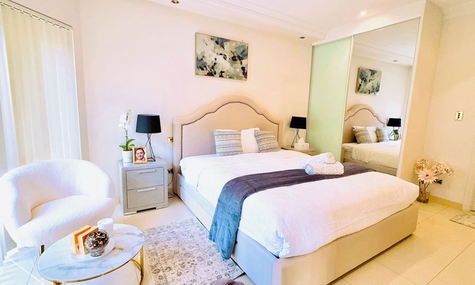 Ramsgate Beach House | Spacious 5-bedroom house water view in Ramsgate Beach with WiFi, AC.