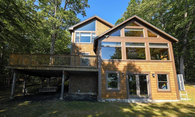 Bridgton House | Spacious 5-Bedroom Long Lake Home – Peaceful Retreat for Families of 8