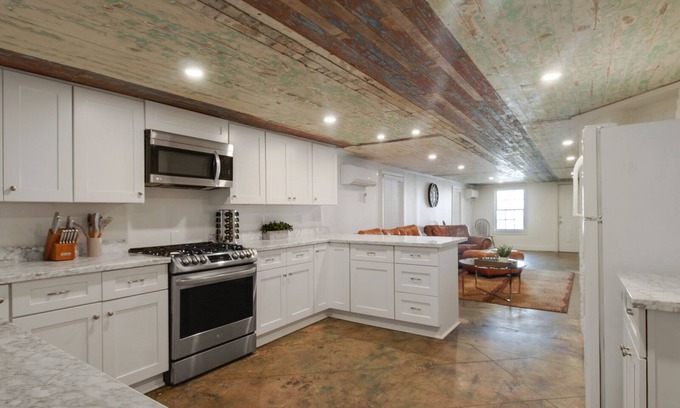 Audubon House | Spacious 5-bedroom New Orleans Home