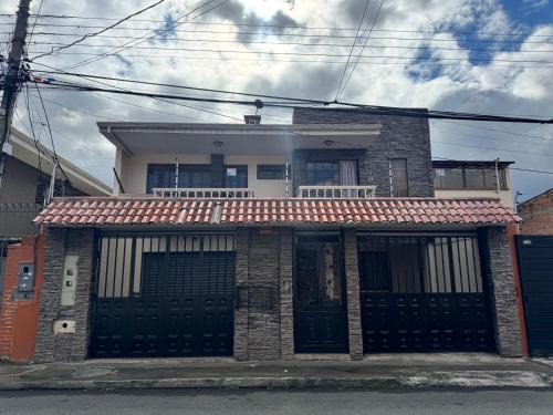 Cuenca House | Spacious 6 bedroom home