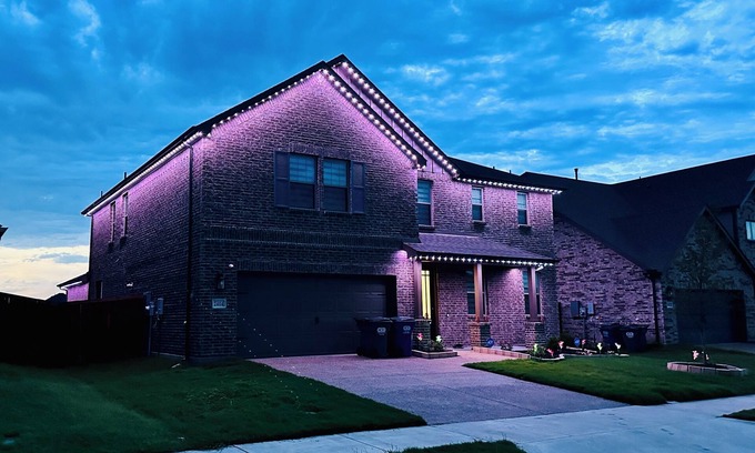 Melissa House | Spacious 6 Bedroom Home- Near Historic McKinney