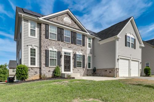 Accokeek House | Spacious Accokeek Home Near MGM, Alexandria and DC!