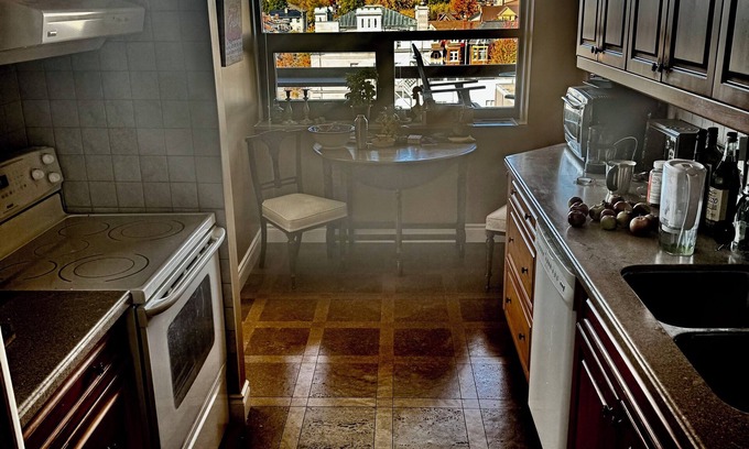 Kingston Condo | Spacious and bright Condo with stunning views of downtown Kingston.