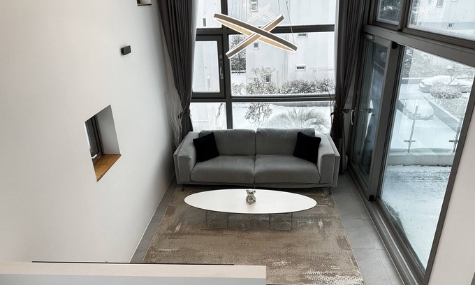 Seongsan House | Spacious and Luxurious Home near Seongsan Ilchulbong/Aquaplanet/Udo