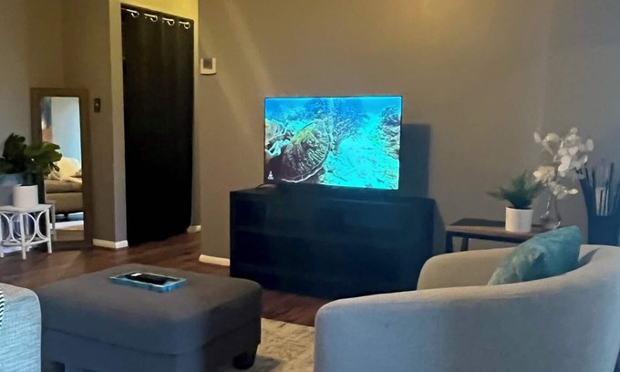 Columbia Apartment | Spacious and modern Condo in Columbia, MD with balcony and convenient location