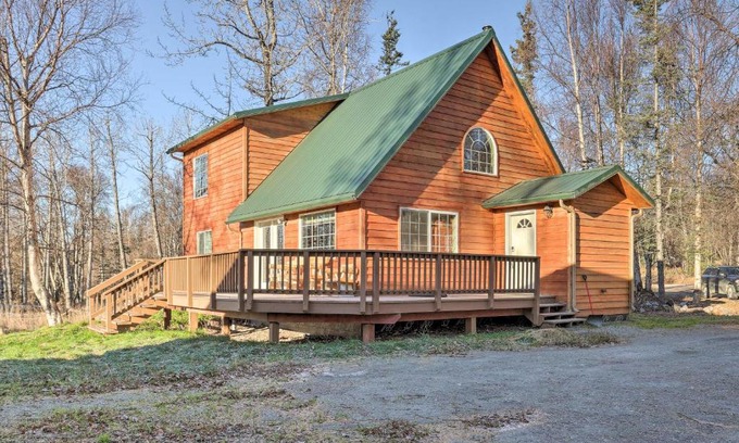 Lazy Mountain House | Spacious and Private Home with Lazy Mountain View