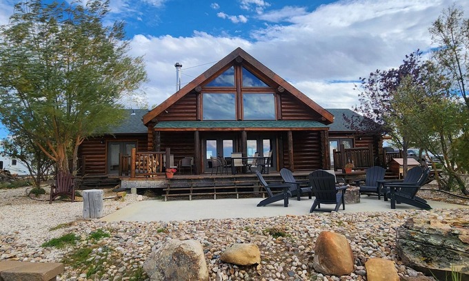 Casper Cabin | Spacious and secluded cabin overlooking North Platte River valley.