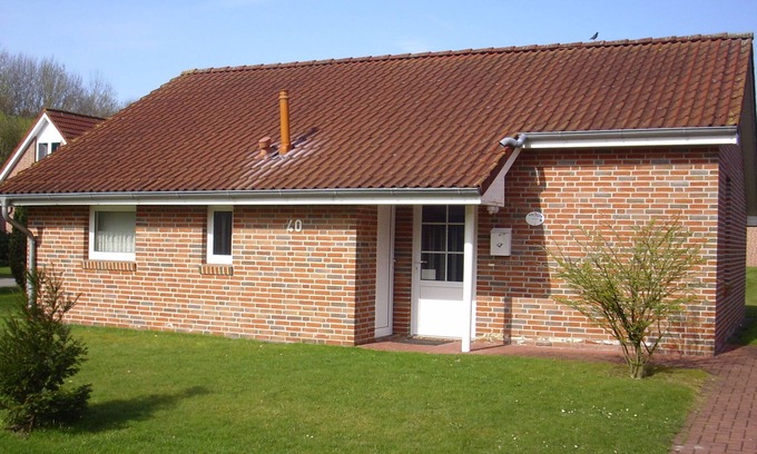Papenburg House | Spacious, bright ground-floor bungalow for 4 people on 62 square meters of living space.