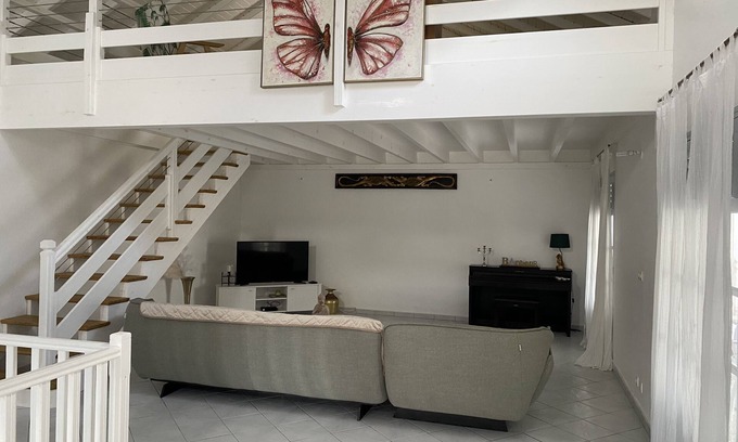 Sainte-Anne Villa | Spacious, comfortable villa with pool, spa and water tank.