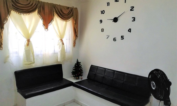 El Cabrero Apartment | Spacious, cozy and independent apartment facing the sea