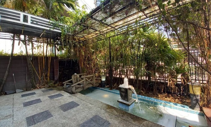 Bang Prok House | Spacious Entire House With Shared Fitness Room and Shared Indoor Pool in Club