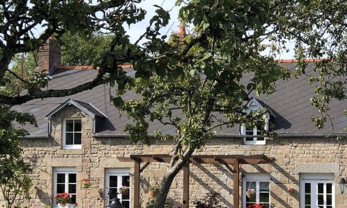 Sourdeval Other | SPACIOUS Family Farmhouse in 3 ACRES with STUNNING VIEWS, EXCLUSIVE USE.