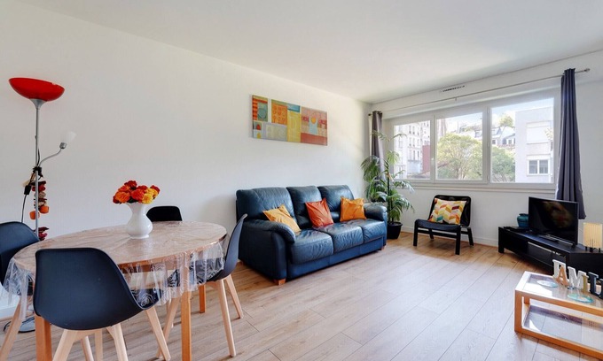 Plaisance Apartment | Spacious Family Flat 2bdr & Private Parking Sup