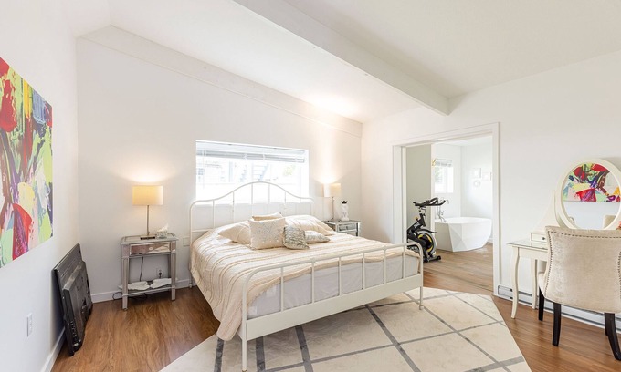 Garibaldi Highlands House | Spacious Family Home central to Squamish