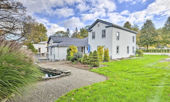 Burdett House | Spacious Home by Finger Lakes & Watkins Glen!