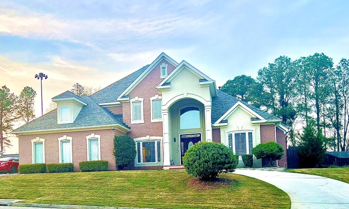 Augusta House | Spacious Home Only 2.8 miles from The Masters!